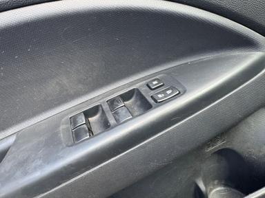 Mitsubishi Mirage 2014 - Thumbnail 9