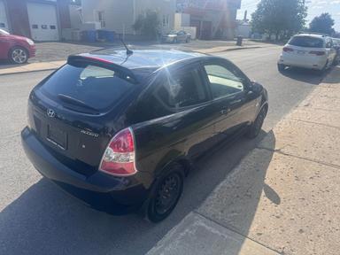 Hyundai Accent 2011 - Thumbnail 4