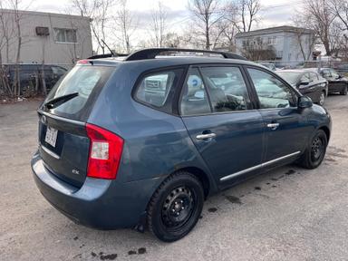 Kia rondo 2009 - Thumbnail 4