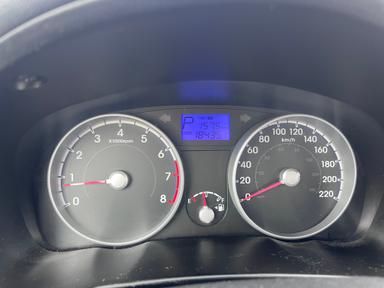 Hyundai accent 2010 - Thumbnail 11