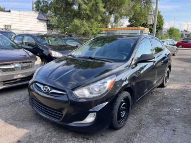 Hyundai Accent 2013 - Thumbnail 1