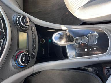 Hyundai Accent 2013 - Thumbnail 12