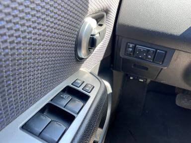 Nissan Versa 2009 - Thumbnail 10