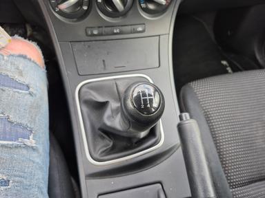 Mazda MAZDA3 2012 - Thumbnail 3