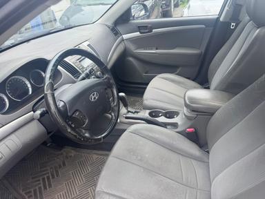 Hyundai Sonata 2010 - Thumbnail 8
