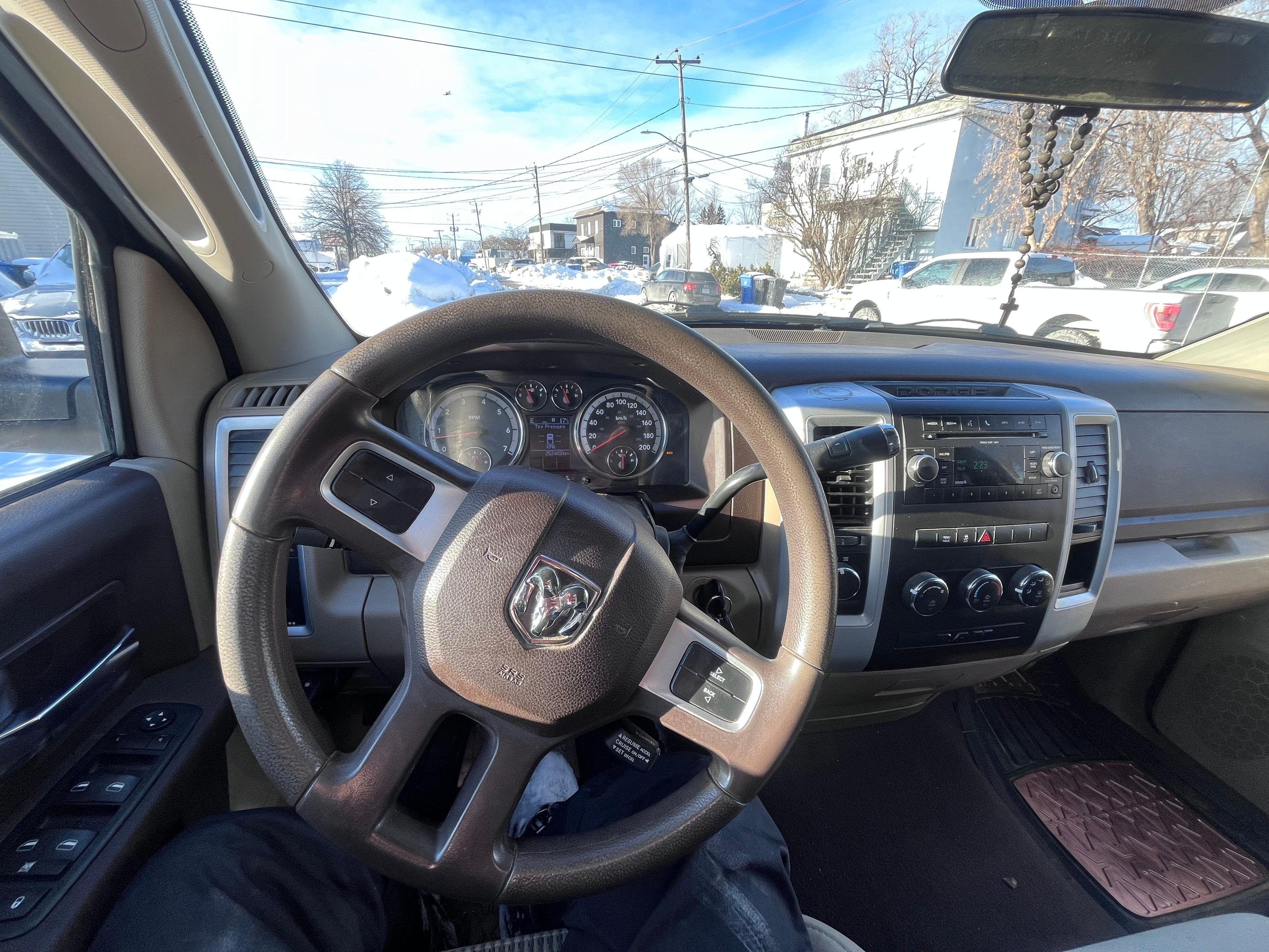 Dodge RAM 1500 2010 - Image 8