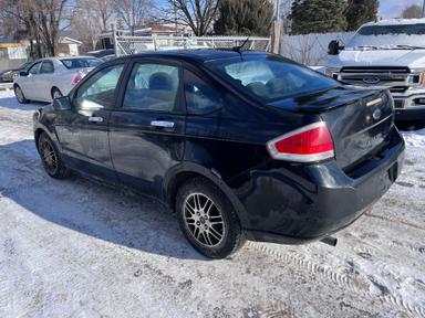 Ford Focus 2010 - Thumbnail 5