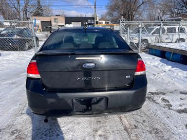 Ford Focus 2010 - Thumbnail 6