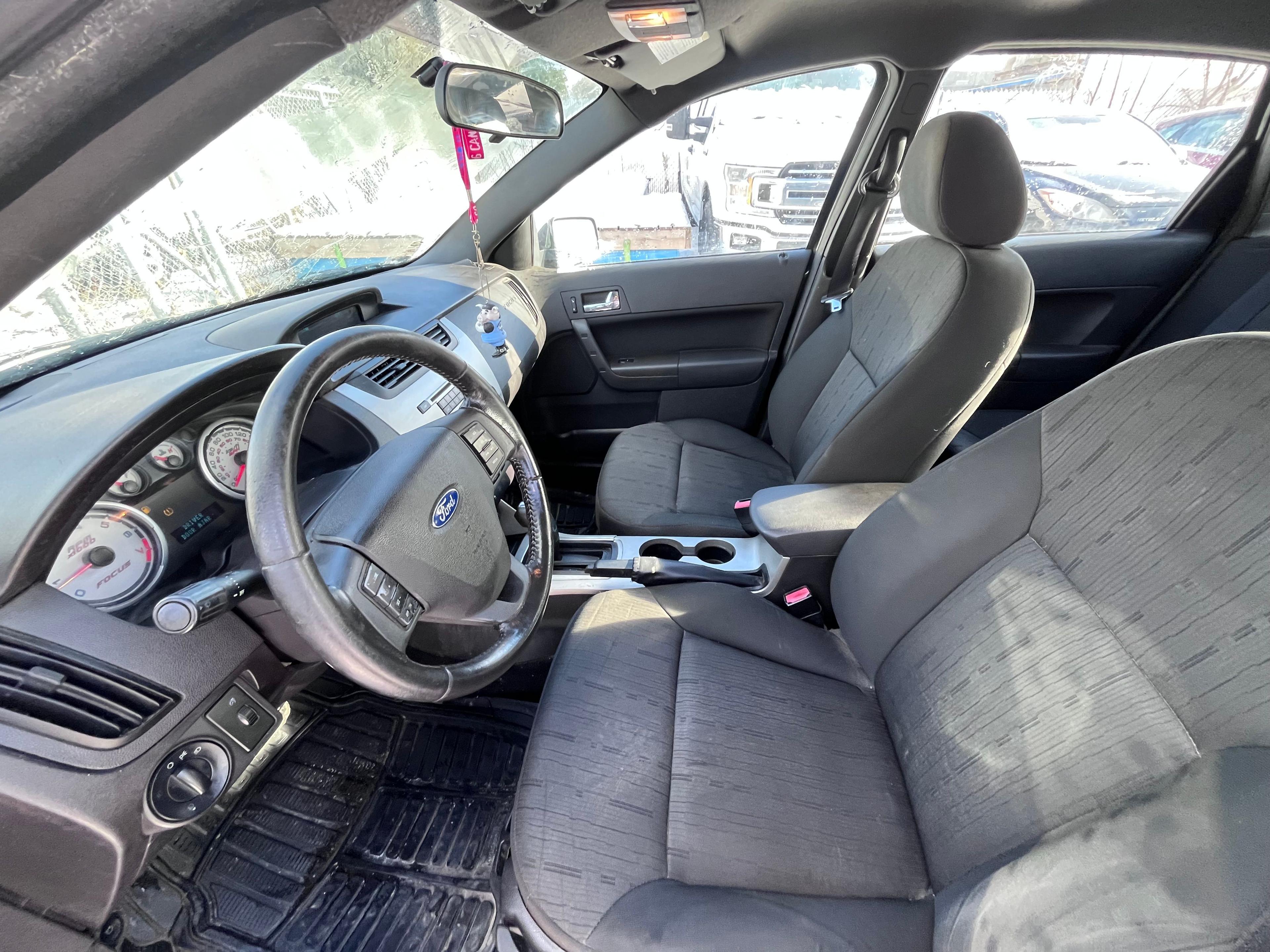 Ford Focus 2010 - Image 7