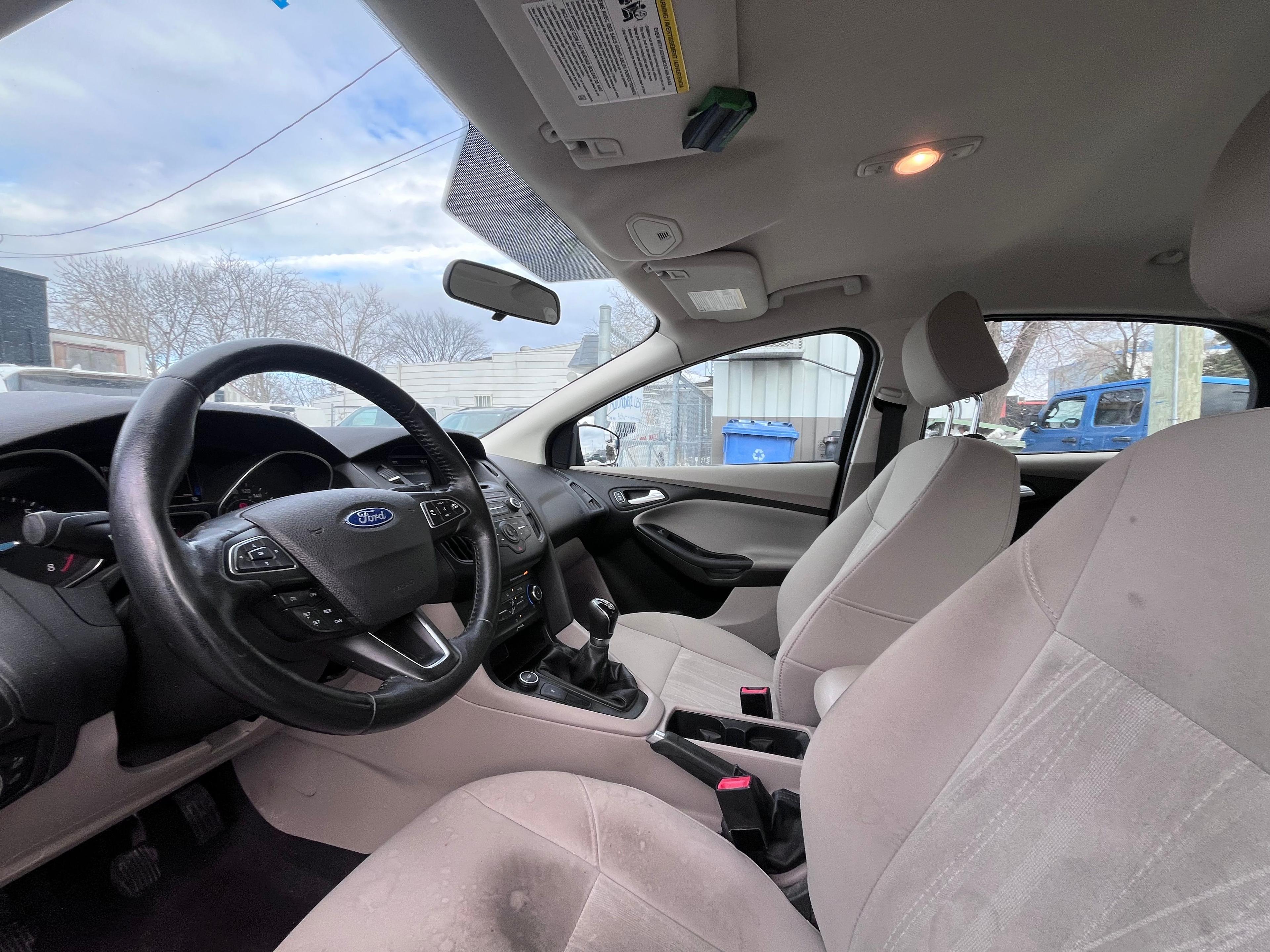 Ford Focus 2015 - Image 12