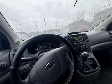 Kia Sedona 2011 - Thumbnail 10