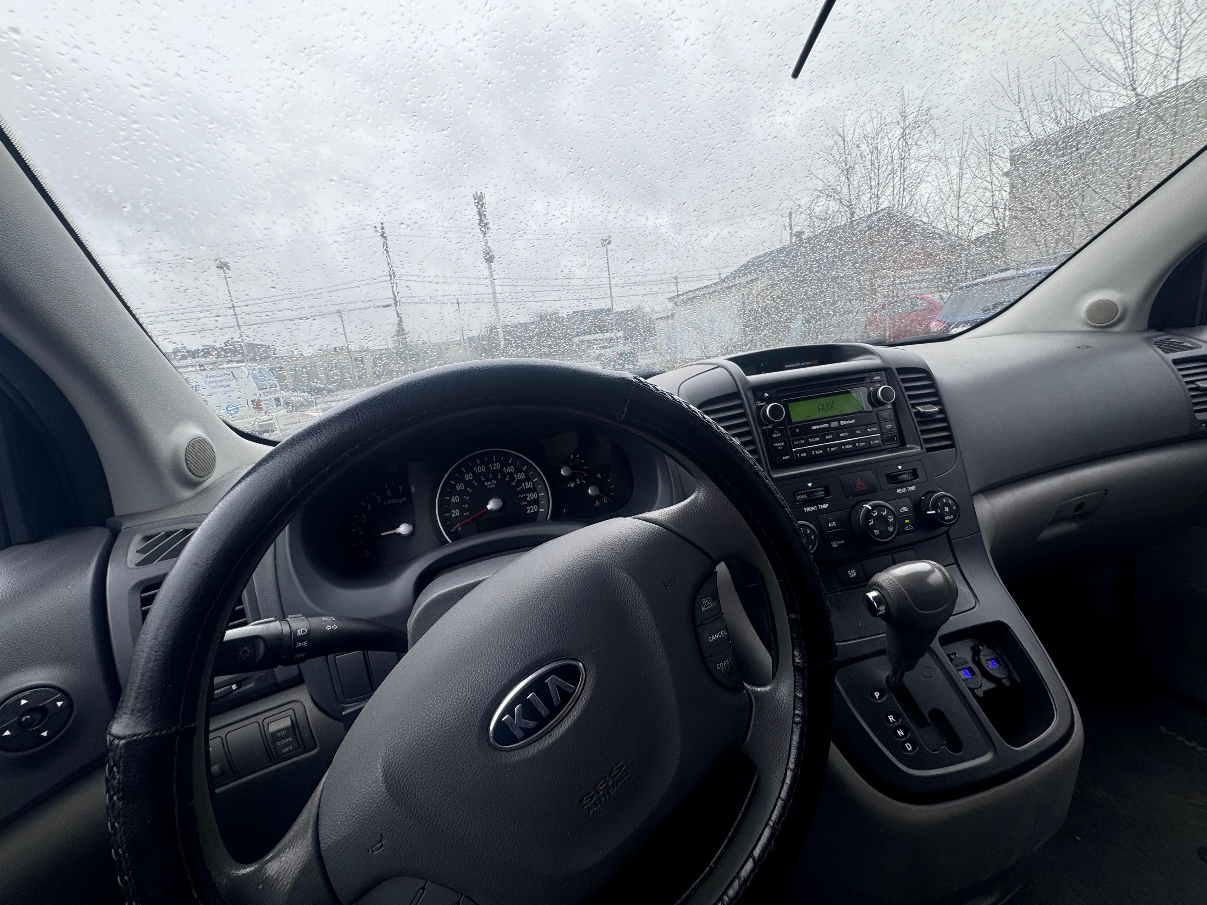 Kia Sedona 2011 - Image 10