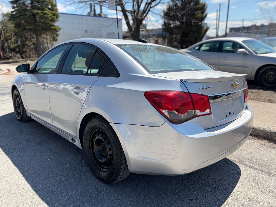 Chevrolet Cruze 2015 - Image 4