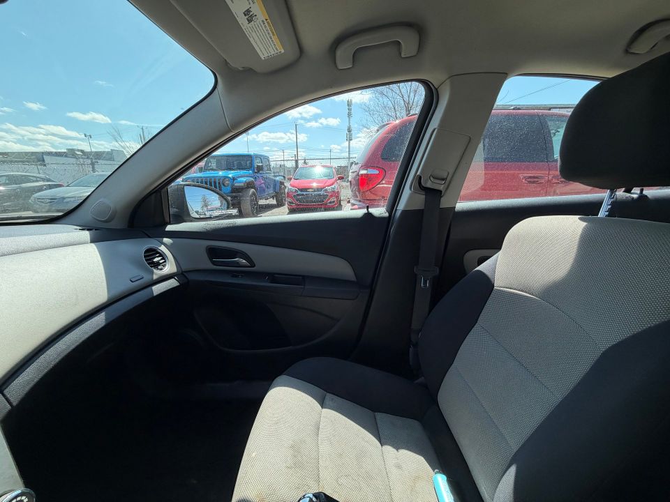 Chevrolet Cruze 2015 - Image 13