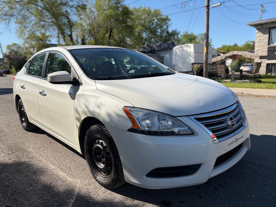 Nissan Sentra 2014 - Image 2