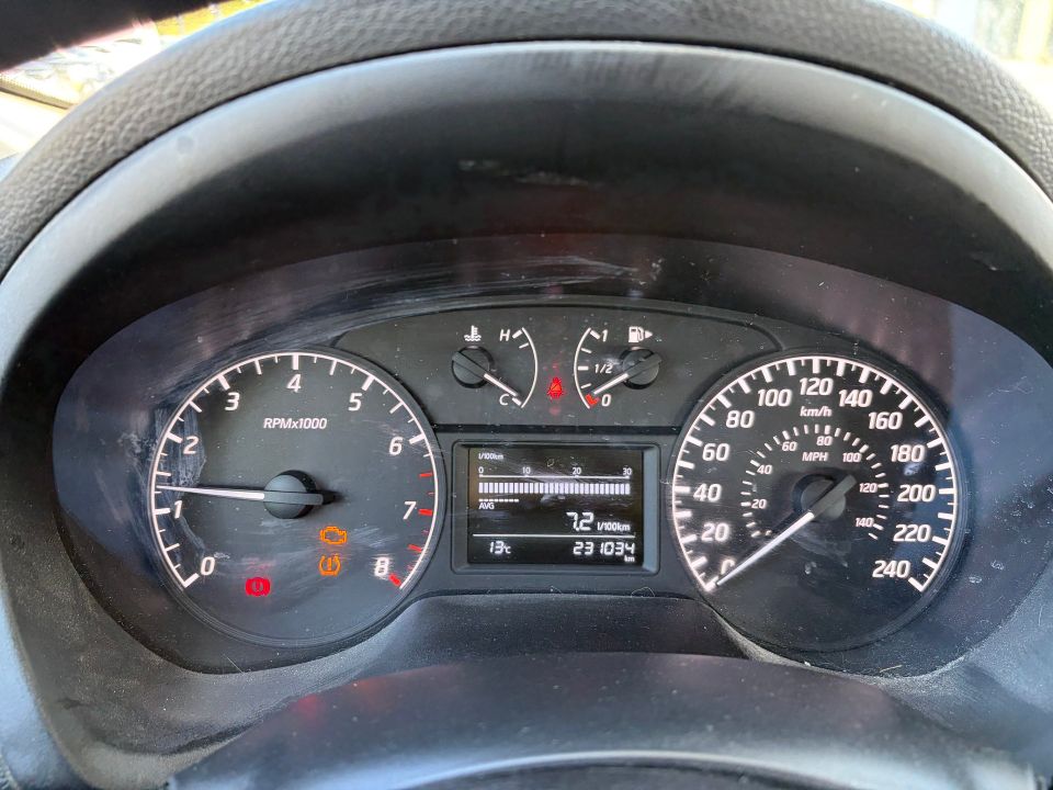 Nissan Sentra 2014 - Image 12