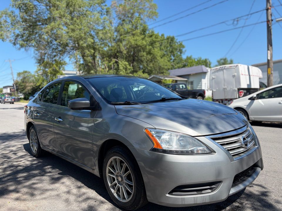 Nissan Sentra 2014 - Image 2