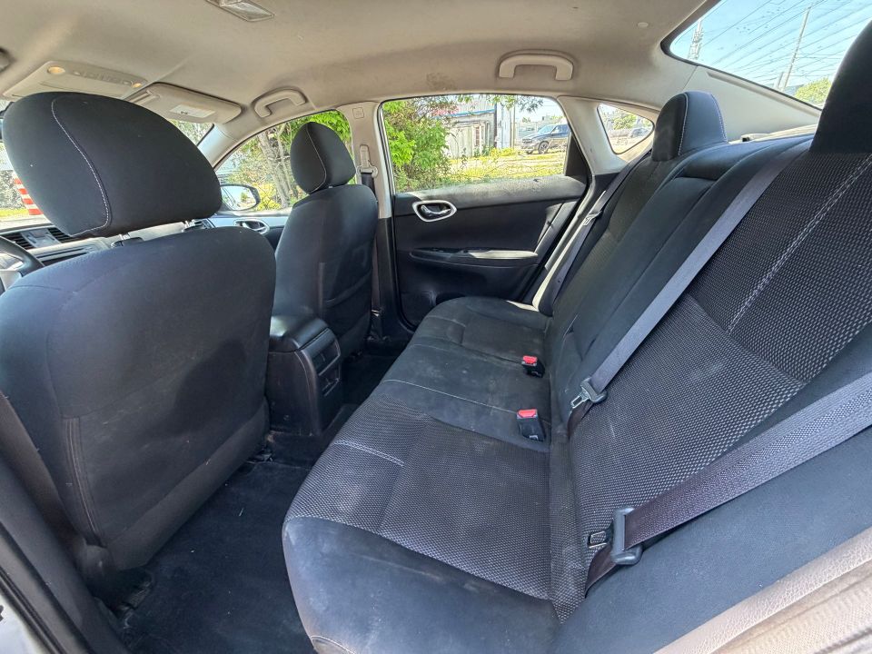 Nissan Sentra 2014 - Image 15