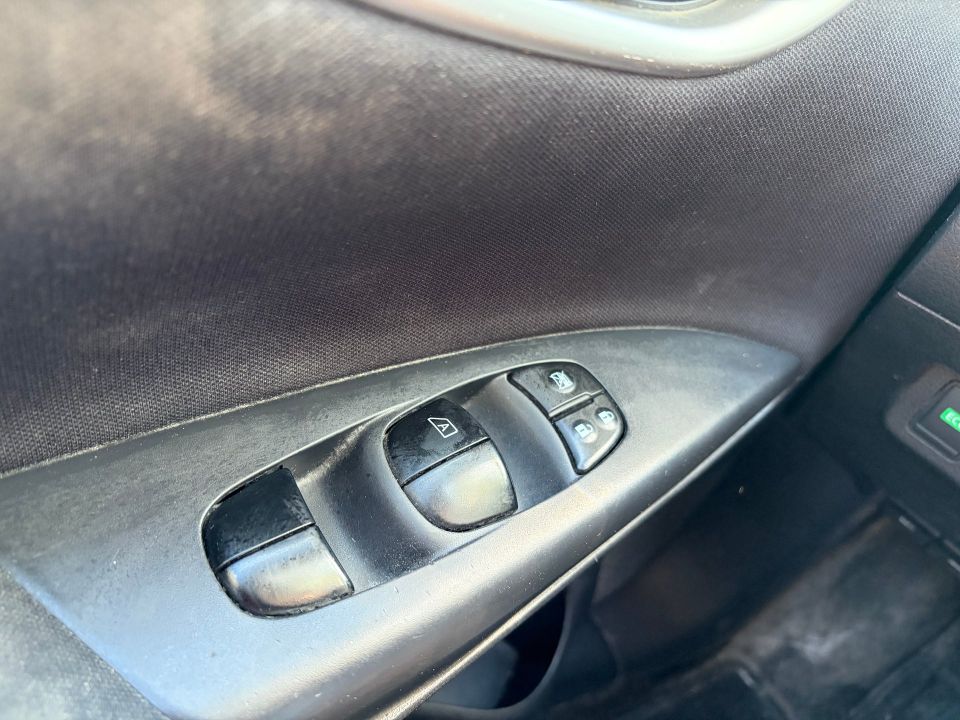 Nissan Sentra 2014 - Image 12